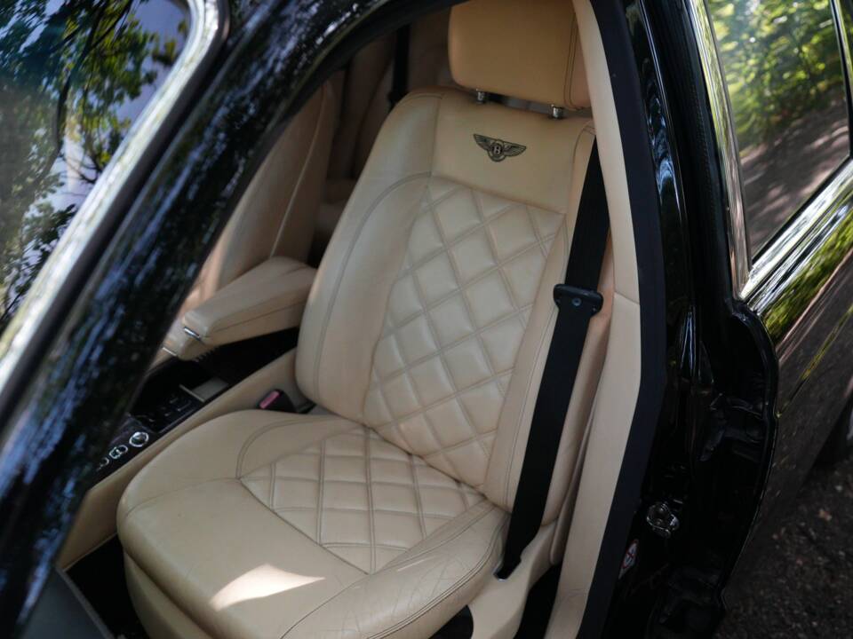 Image 39/50 of Bentley Arnage T (2004)