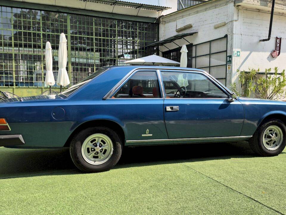 Afbeelding 12/62 van FIAT 130 Coupé (1972)