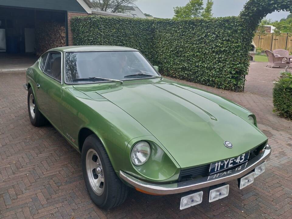 Image 3/8 of Datsun 260-Z (1974)