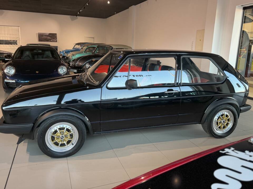 Image 3/23 de Volkswagen Golf I GTI 1.6 (1981)