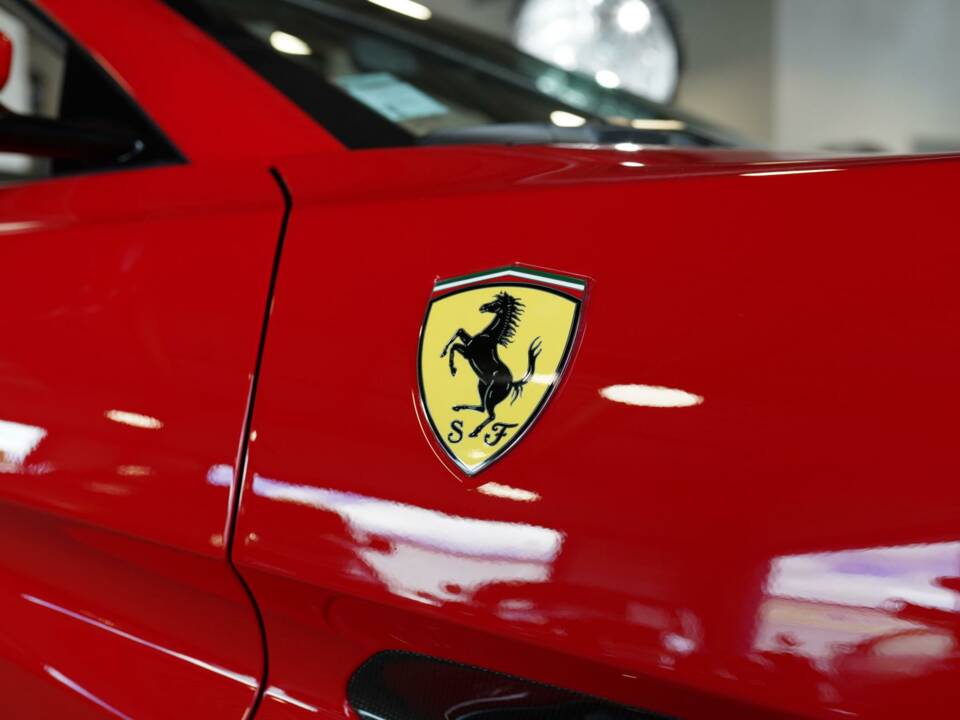 Imagen 41/50 de Ferrari Portofino M (2022)