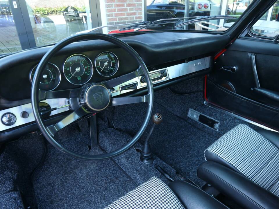 Immagine 46/50 di Porsche 912 (1966)