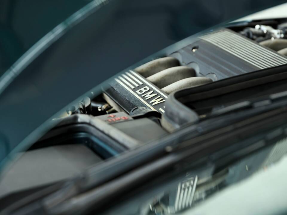 Bild 43/50 von BMW 850CSi (1994)