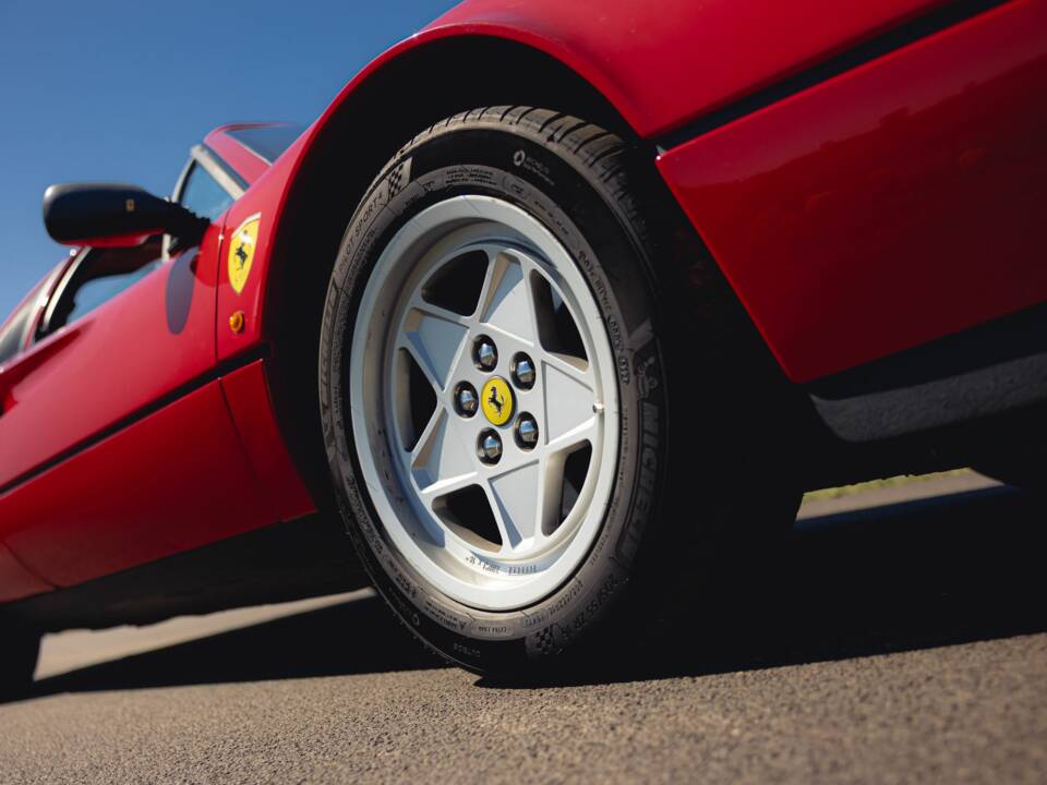 Image 35/60 of Ferrari 328 GTS (1986)