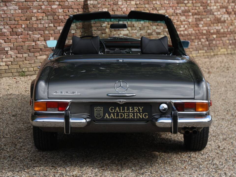 Bild 36/50 von Mercedes-Benz 280 SL (1971)