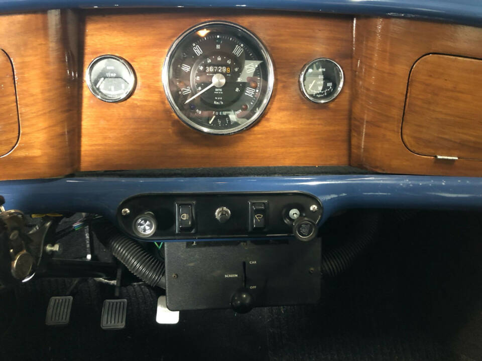 Image 3/18 of Austin Mini Pickup (1977)