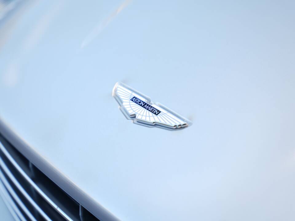 Immagine 31/50 di Aston Martin DBS (2011)