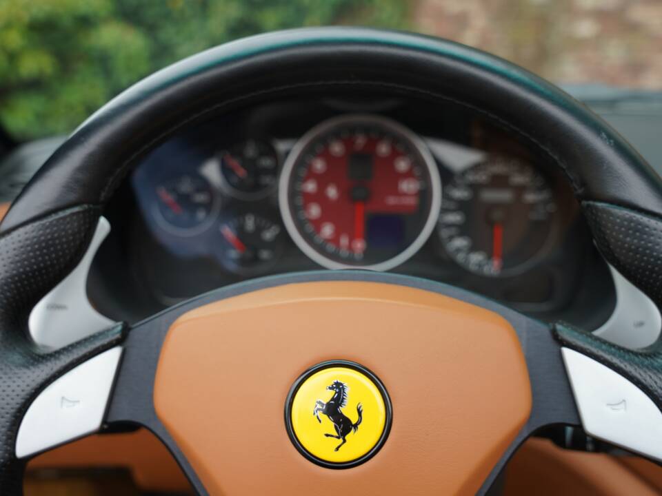 Bild 29/50 von Ferrari 575 Superamerica F1 (2006)