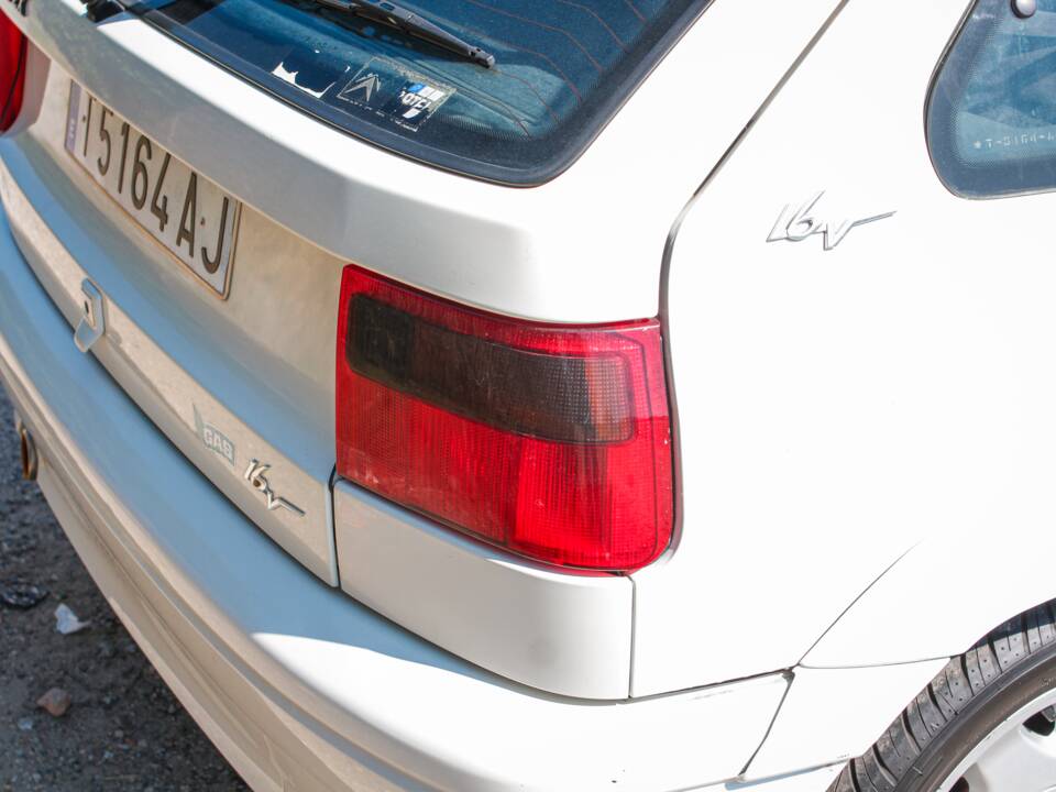 Bild 9/52 von Citroën ZX 2.0i 16v (1993)