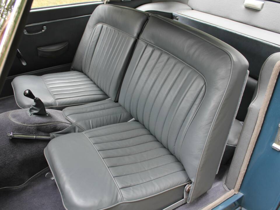 Image 13/16 of Jaguar XK 150 FHC (1958)