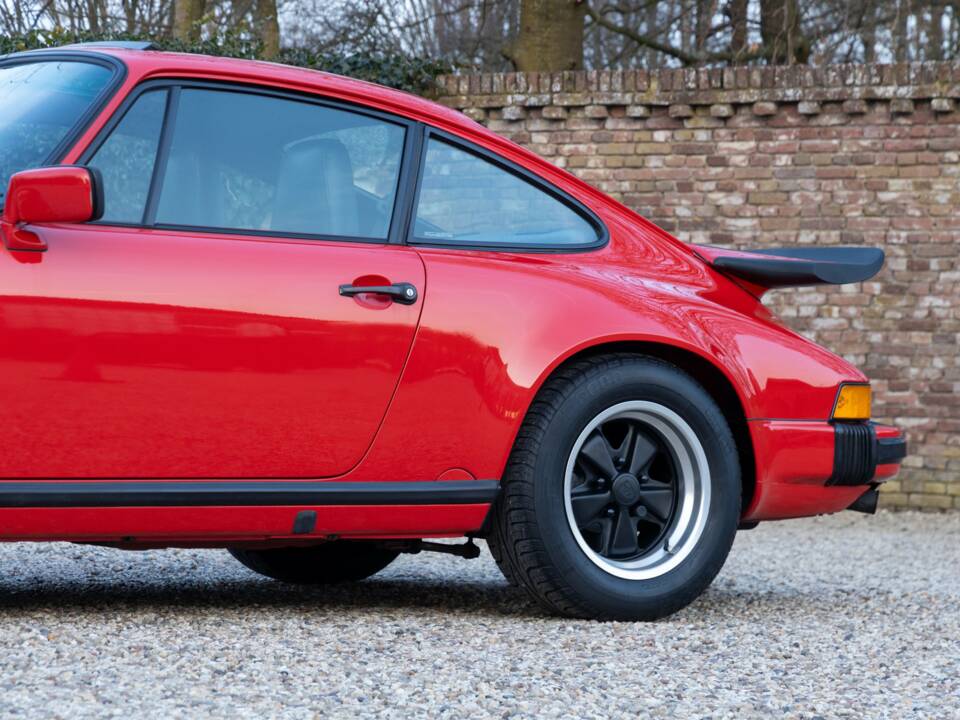 Bild 15/50 von Porsche 911 Carrera 3.2 (1988)