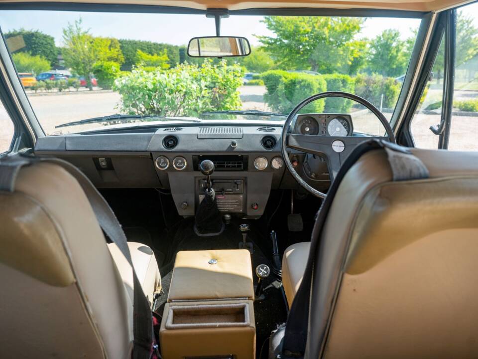 Image 13/48 de Land Rover Range Rover Classic 3.5 (1971)