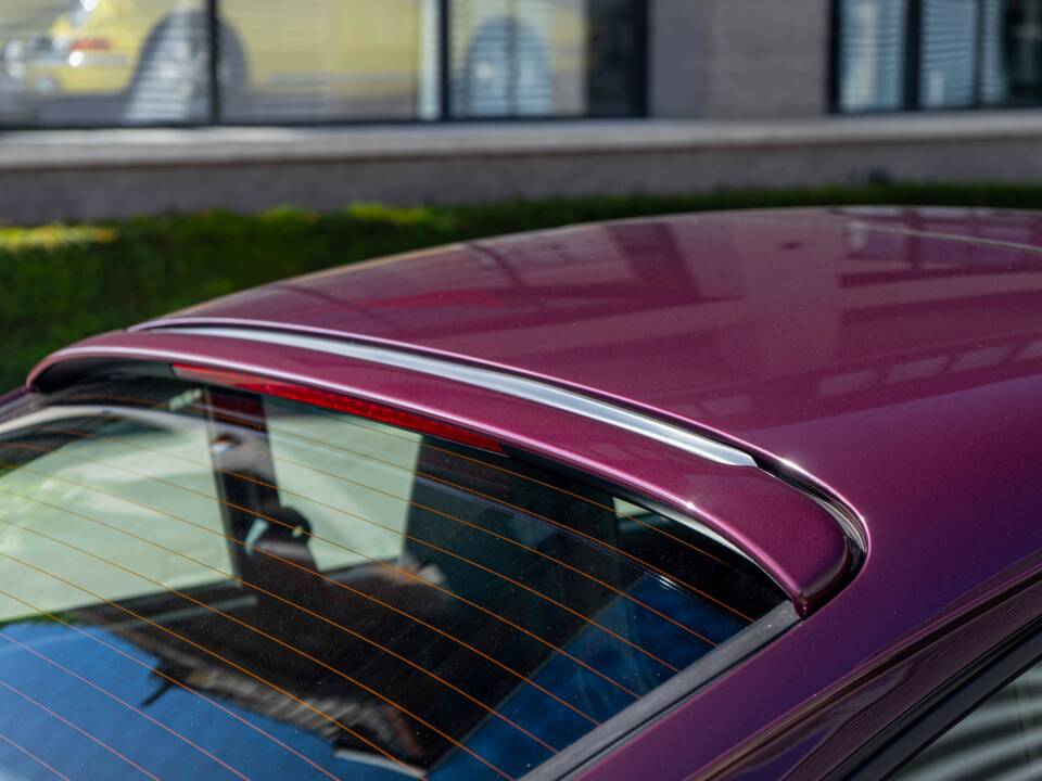 Image 28/46 of Porsche 911 Carrera 4 (1992)