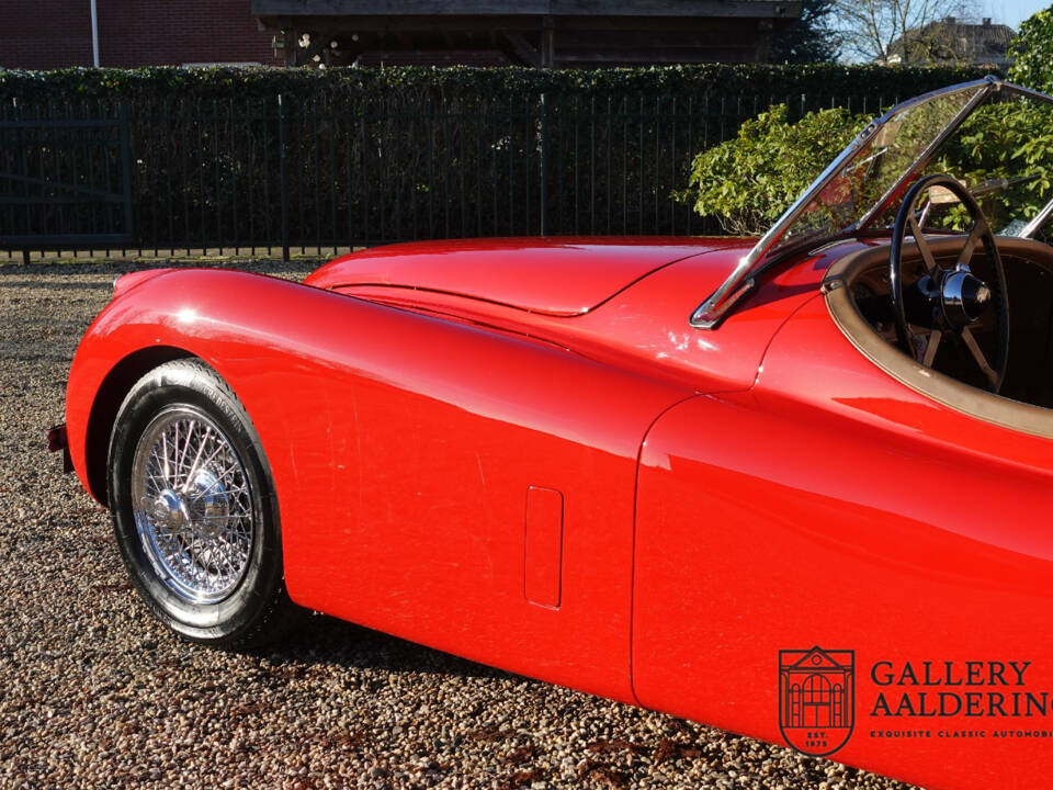 Immagine 5/50 di Jaguar XK 120 OTS (1954)