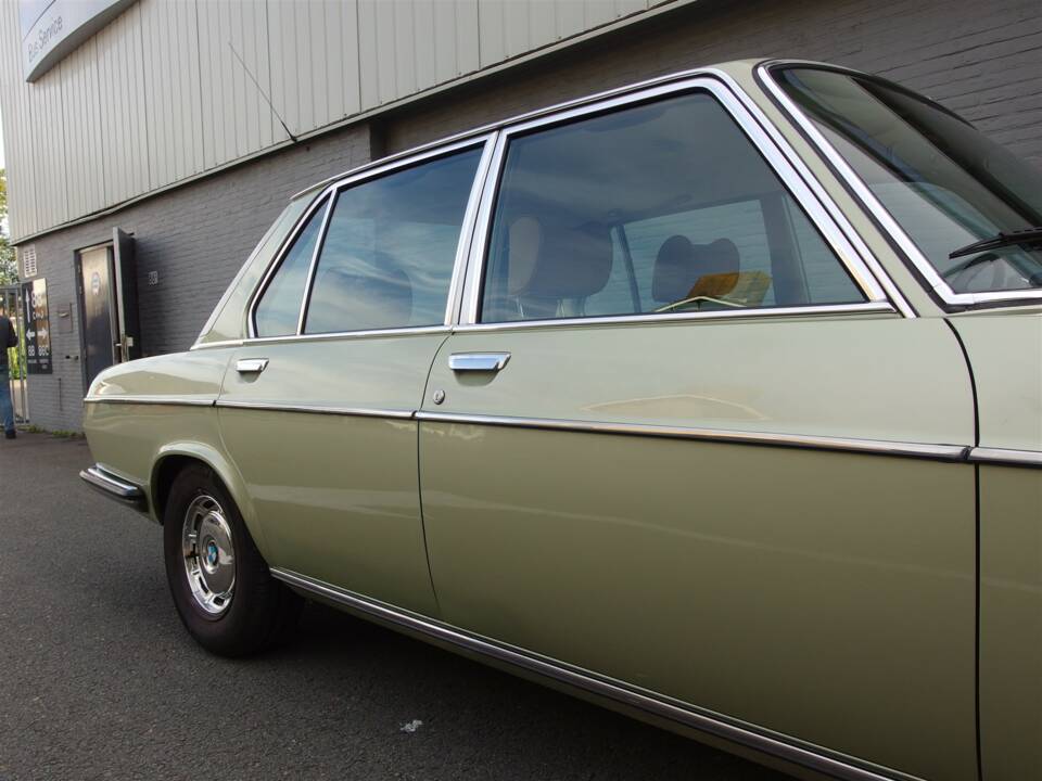 Image 29/95 de BMW 2500 (1977)