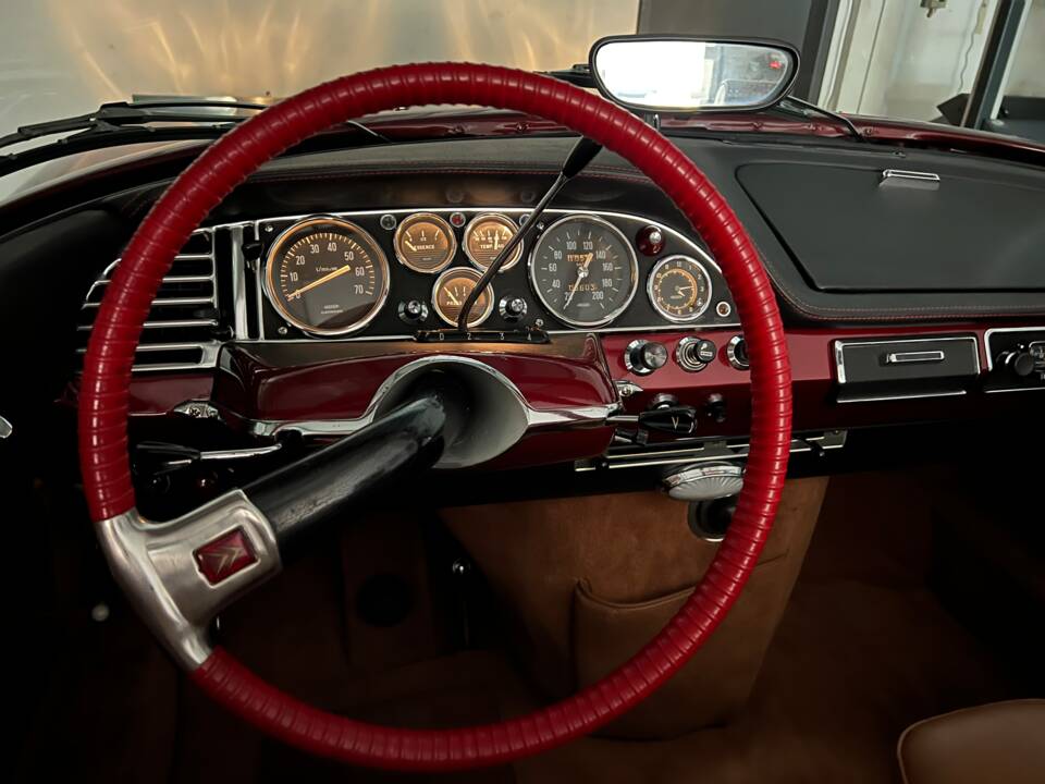 Immagine 25/33 di Citroën DS 19 Usine (1963)