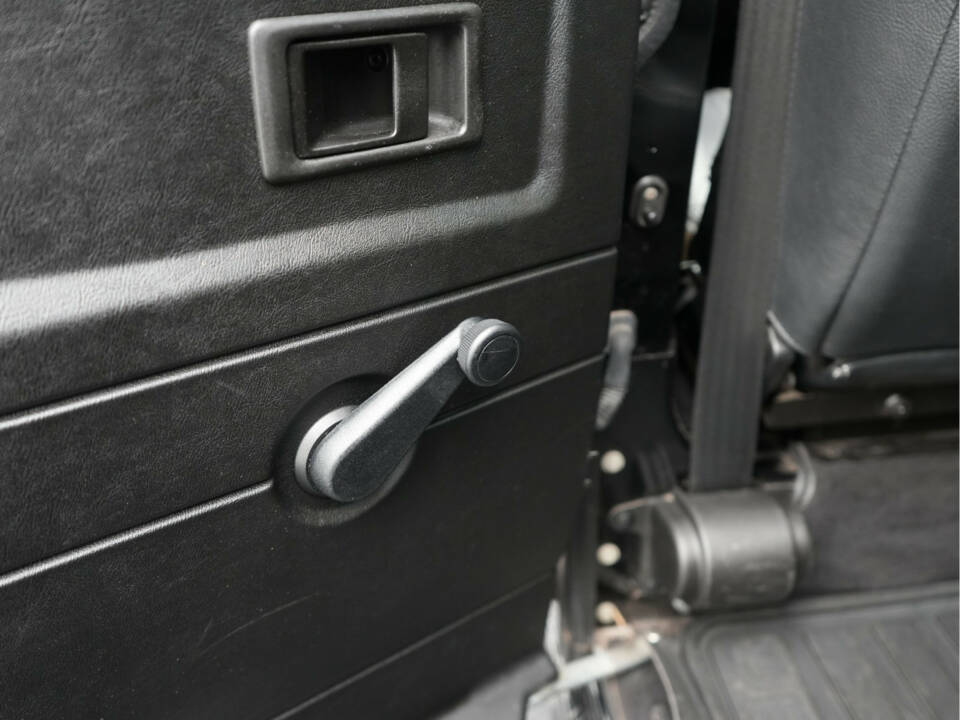Image 22/35 de Land Rover Defender 110 (2007)