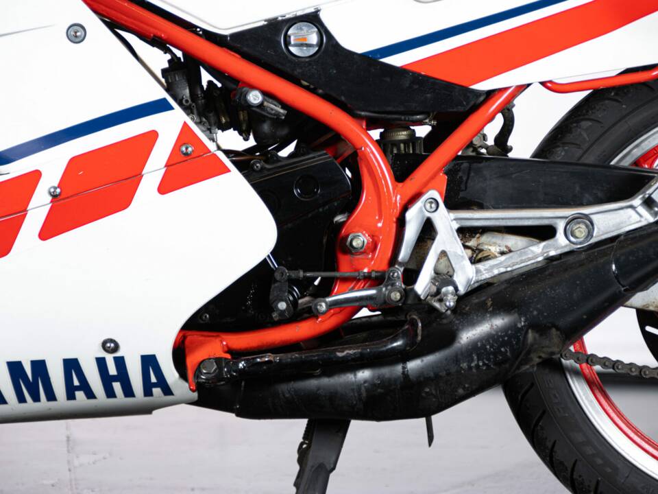 Bild 17/50 von Yamaha RD 350 LC (1990)