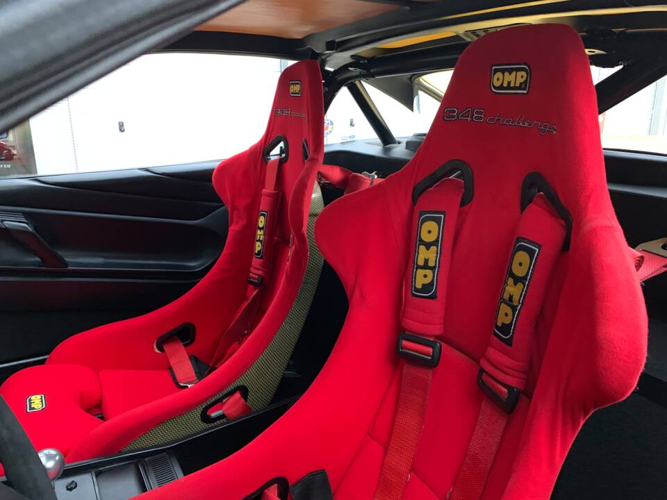 Bild 8/26 von Ferrari 348 TS (1992)