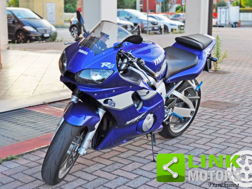 Immagine 1/10 di Yamaha DUMMY (1999)