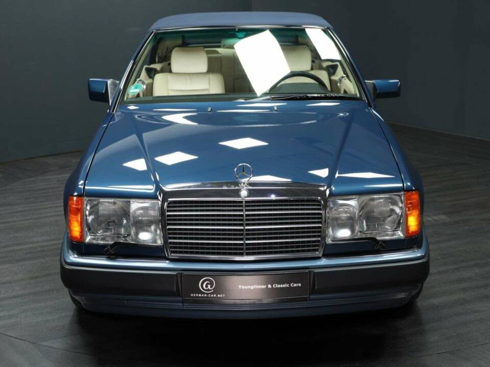 Bild 9/30 von Mercedes-Benz 300 CE-24 (1993)