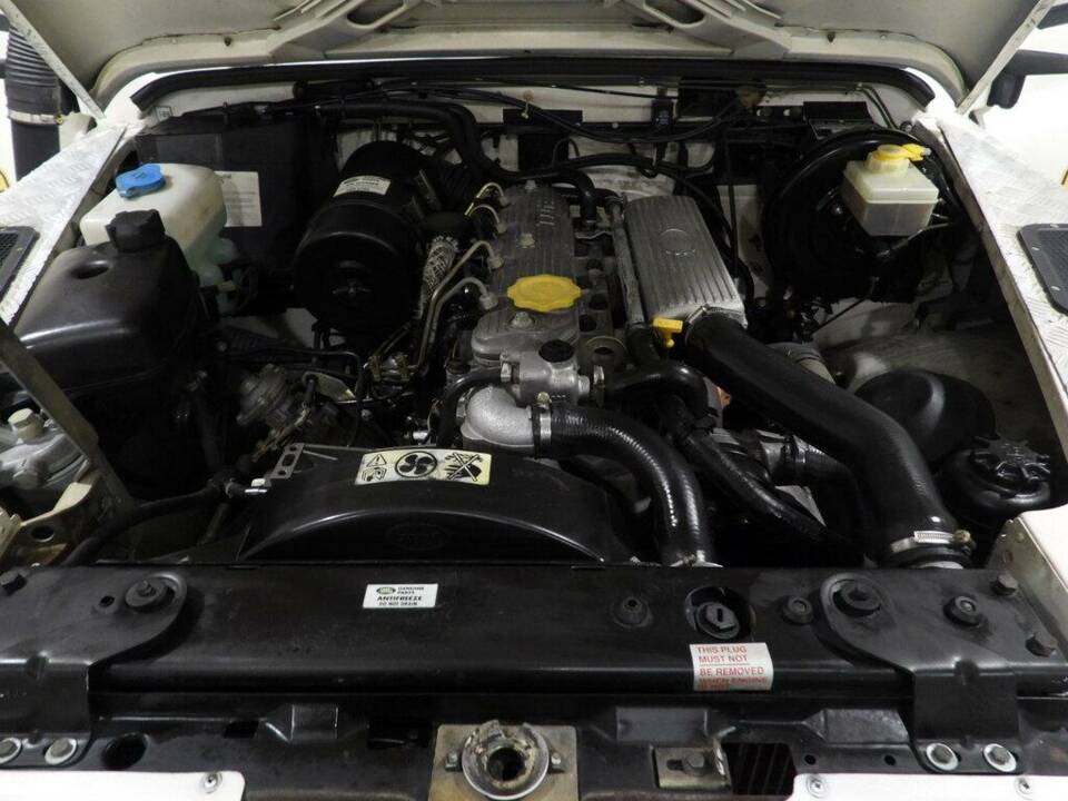 Imagen 12/15 de Land Rover Defender 90 (1996)
