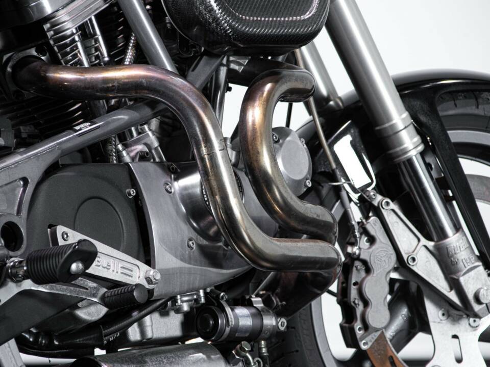 Image 31/50 of Buell S1 White Lightning (1996)