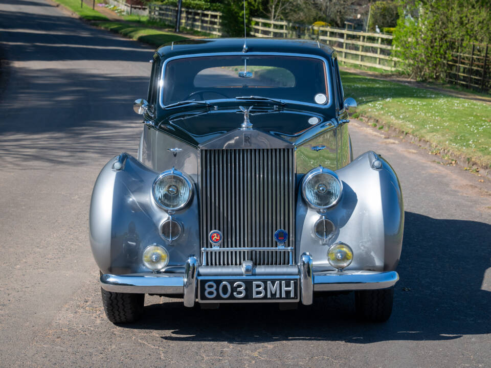 Image 2/15 of Rolls-Royce Silver Dawn (1954)