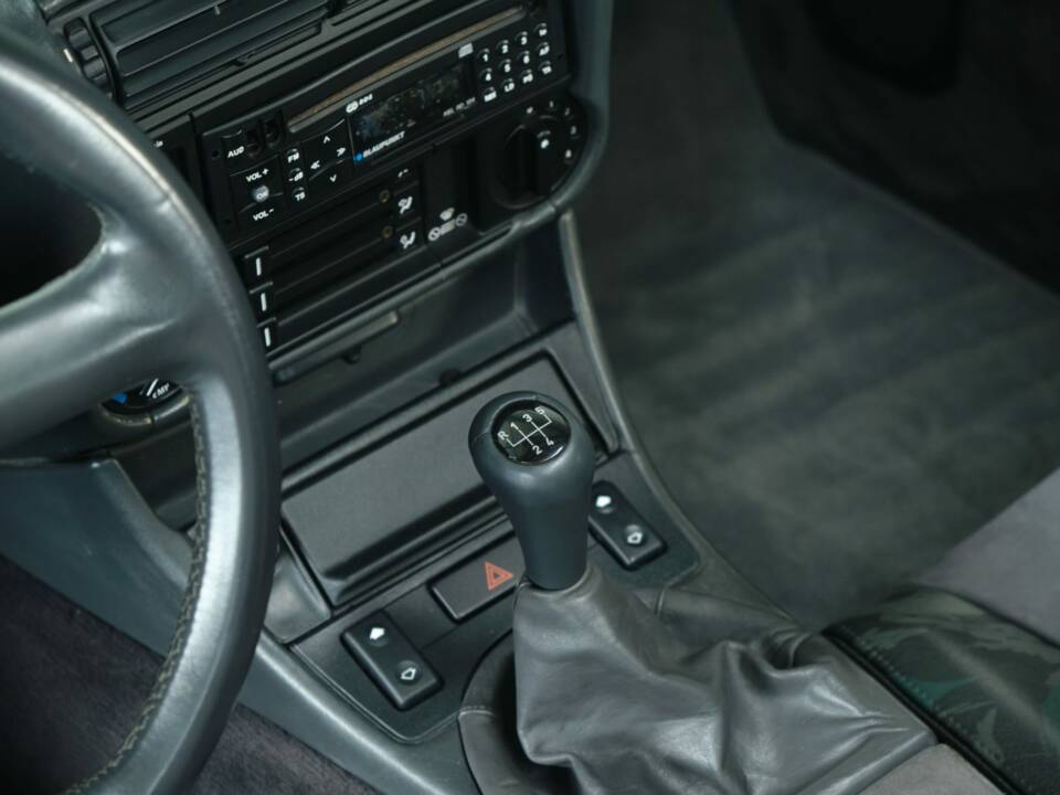 Image 7/50 of BMW Z1 (1990)