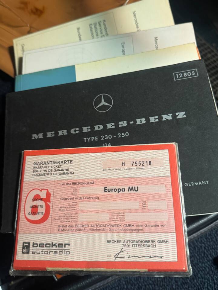 Image 15/32 of Mercedes-Benz 250 C (1972)