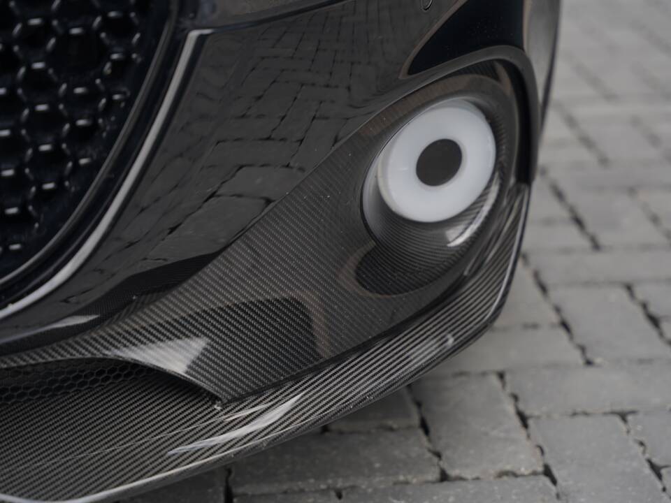 Image 39/50 of Aston Martin Rapide AMR (2019)