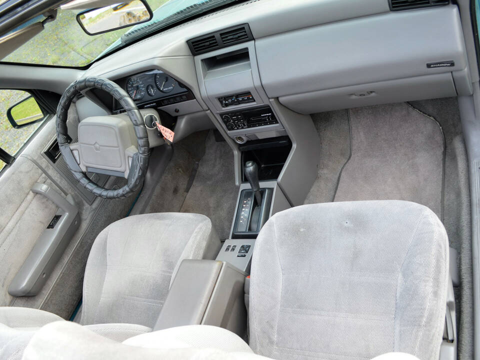 Bild 6/10 von Dodge Shadow 2.2L (1992)