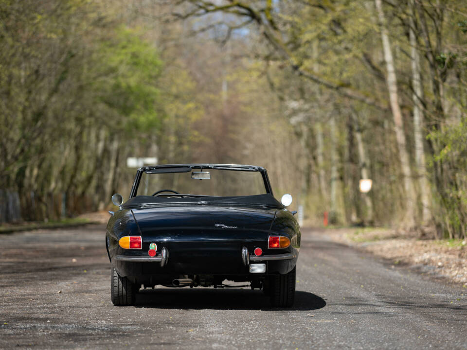 Image 8/59 of Alfa Romeo 1600 Spider Duetto (1966)