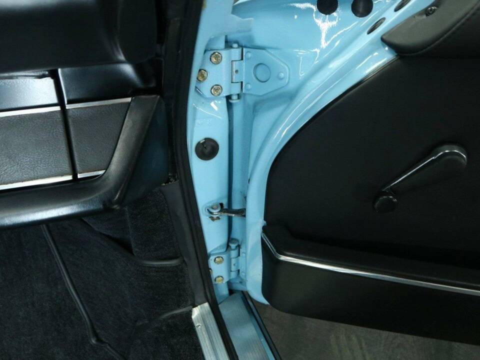 Bild 27/49 von Porsche 911 2.4 E (1972)