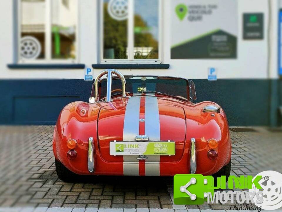 Image 6/10 of AC Cobra Replica (1966)