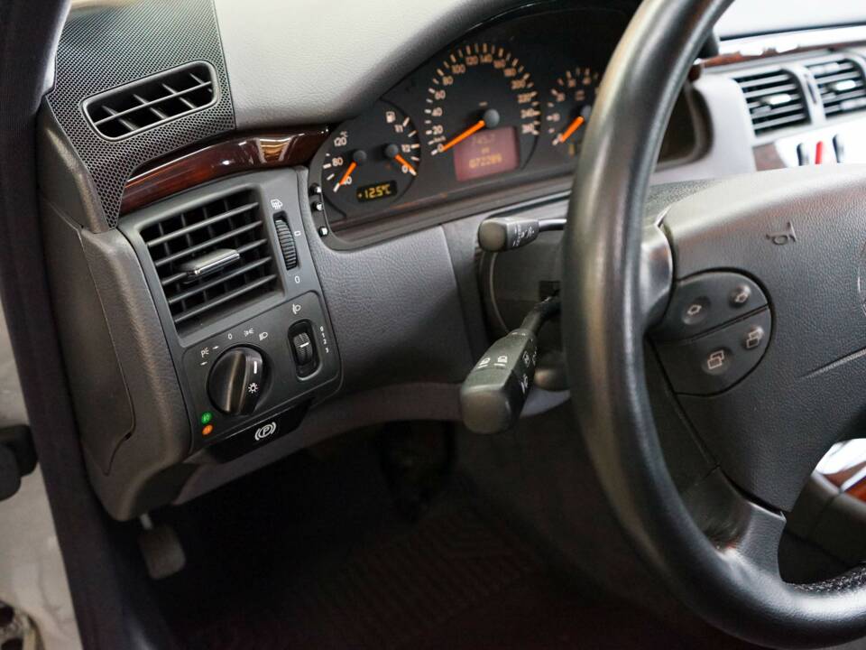 Bild 29/38 von Mercedes-Benz E 200 Kompressor (2001)