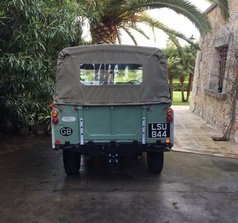 Image 2/17 of Land Rover 88 (1960)