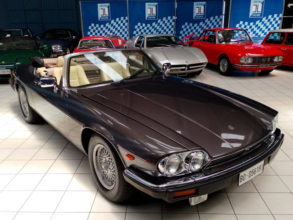 Image 9/70 of Jaguar XJ-S Convertible (1988)