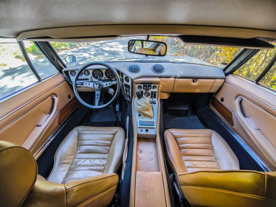 Bild 29/35 von Lamborghini Espada 400 GT (1976)
