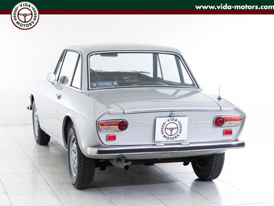 Image 3/15 de Lancia Fulvia 1.3 S (1971)