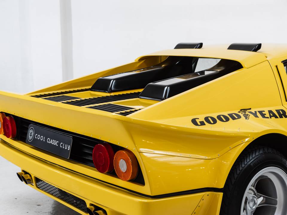 Bild 28/49 von Ferrari 512 BB (1976)