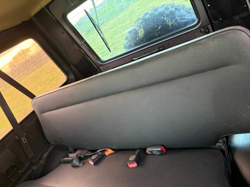 Image 8/13 of Mercedes-Benz 280 GE (SWB) (1982)