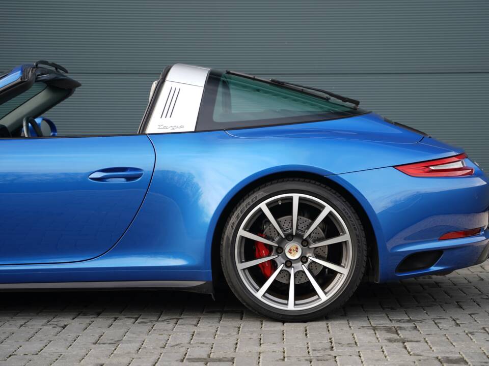 Bild 24/50 von Porsche 911 Carrera 4S (2017)