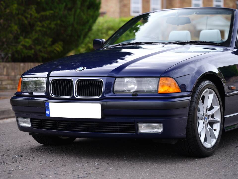 Image 20/50 de BMW 328i (1995)