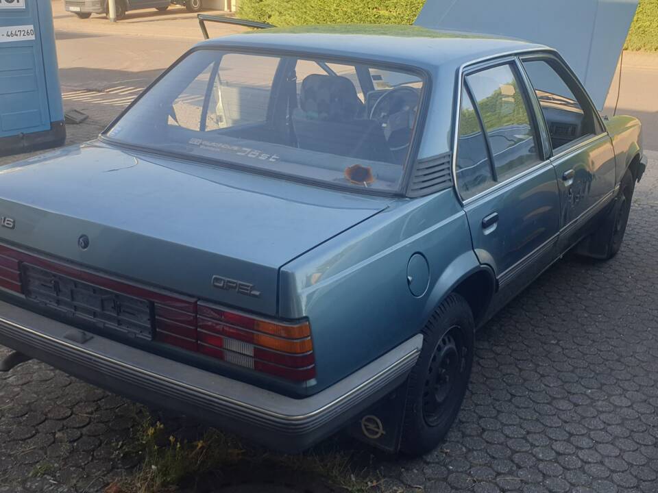 Bild 7/45 von Opel Ascona 1,6 (1985)