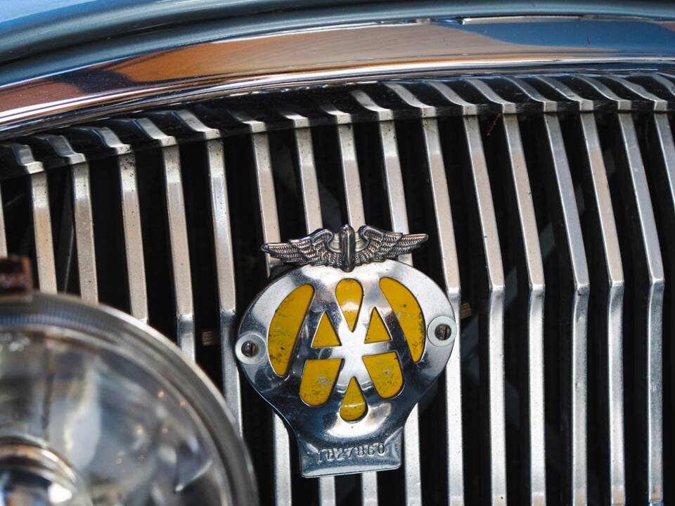 Image 16/18 of Austin-Healey 3000 Mk II (BJ7) (1963)