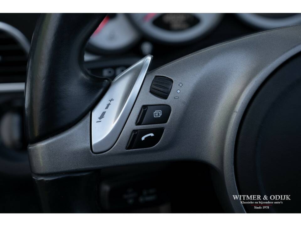 Image 14/37 of Porsche 911 Carrera 4S (2009)