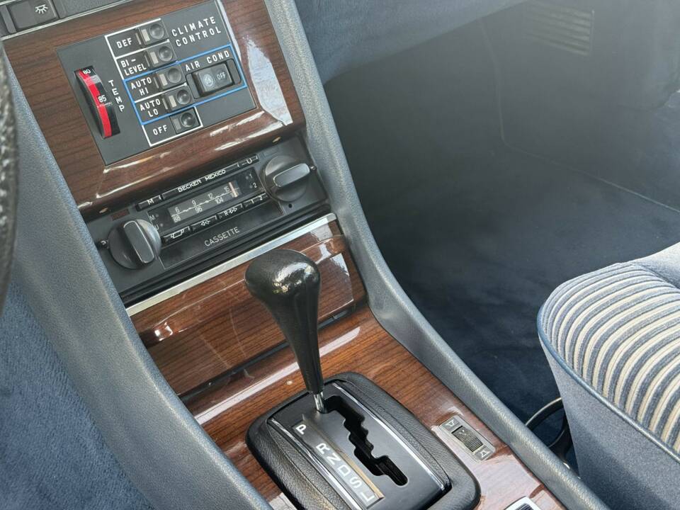 Bild 10/14 von Mercedes-Benz 450 SE (1979)
