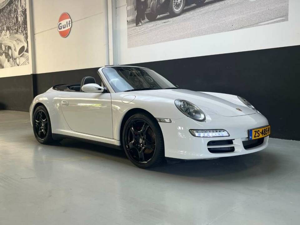 Bild 1/50 von Porsche 911 Carrera 4 (2007)
