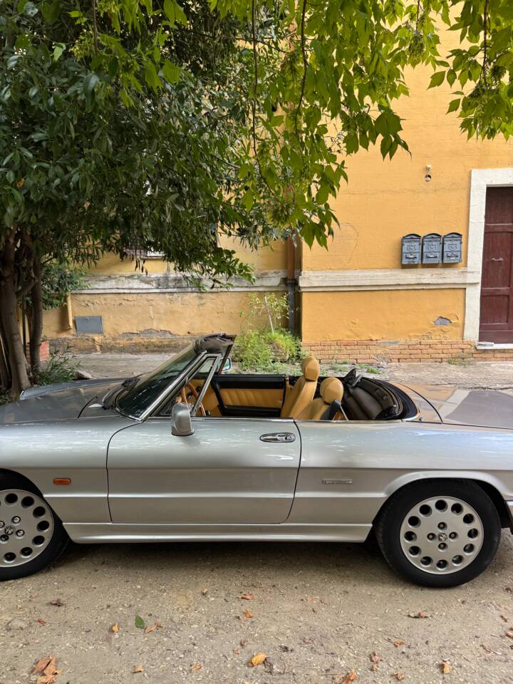 Image 8/14 of Alfa Romeo 2.0 Spider (1992)